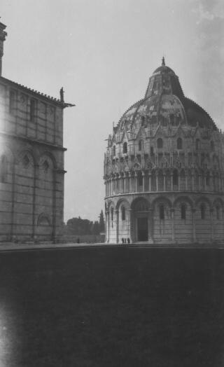 Bedyddfa, Pisa