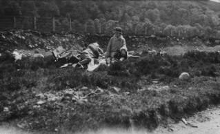 David a Margaret Lloyd George yn bwyta picnic