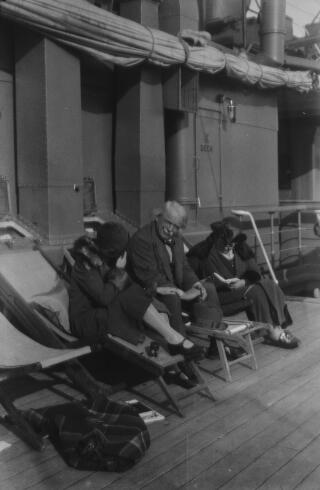 David, Margaret a Megan Lloyd George ar fwrdd llong