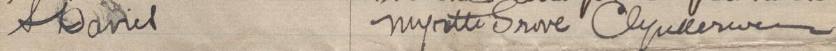 Delwedd o lofnod Mark a'i gyfeiriad ar y ddeiseb